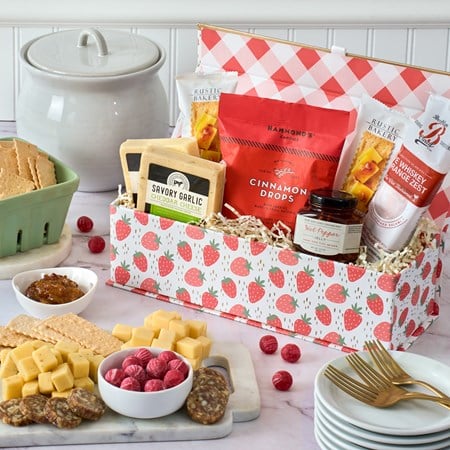 Sweet & Spicy Meat & Cheese Gift Box